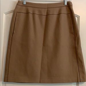 NWOT tan HARVÉ BENARD wool skirt
